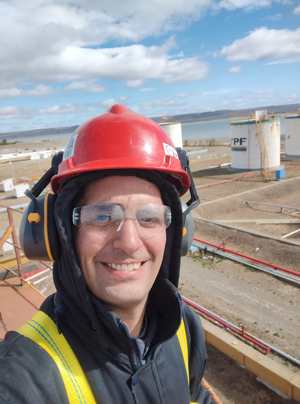 Facu trabajando en Seguridad e Higiene en Argentina